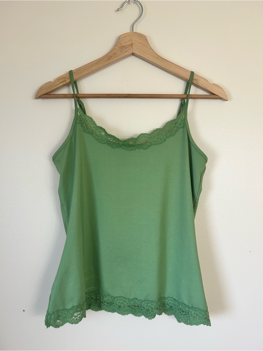 Reitmans Sage Green Lace Trim Cami Tank Top Size Medium